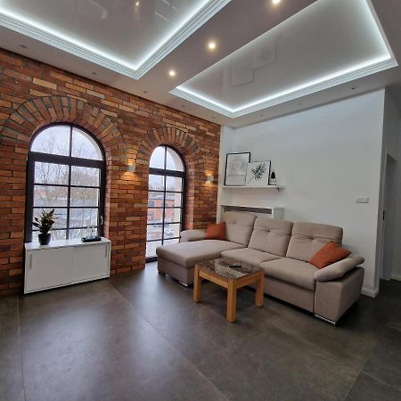 Microhotels Fabryczna 17 지엘로나구라 외부 사진