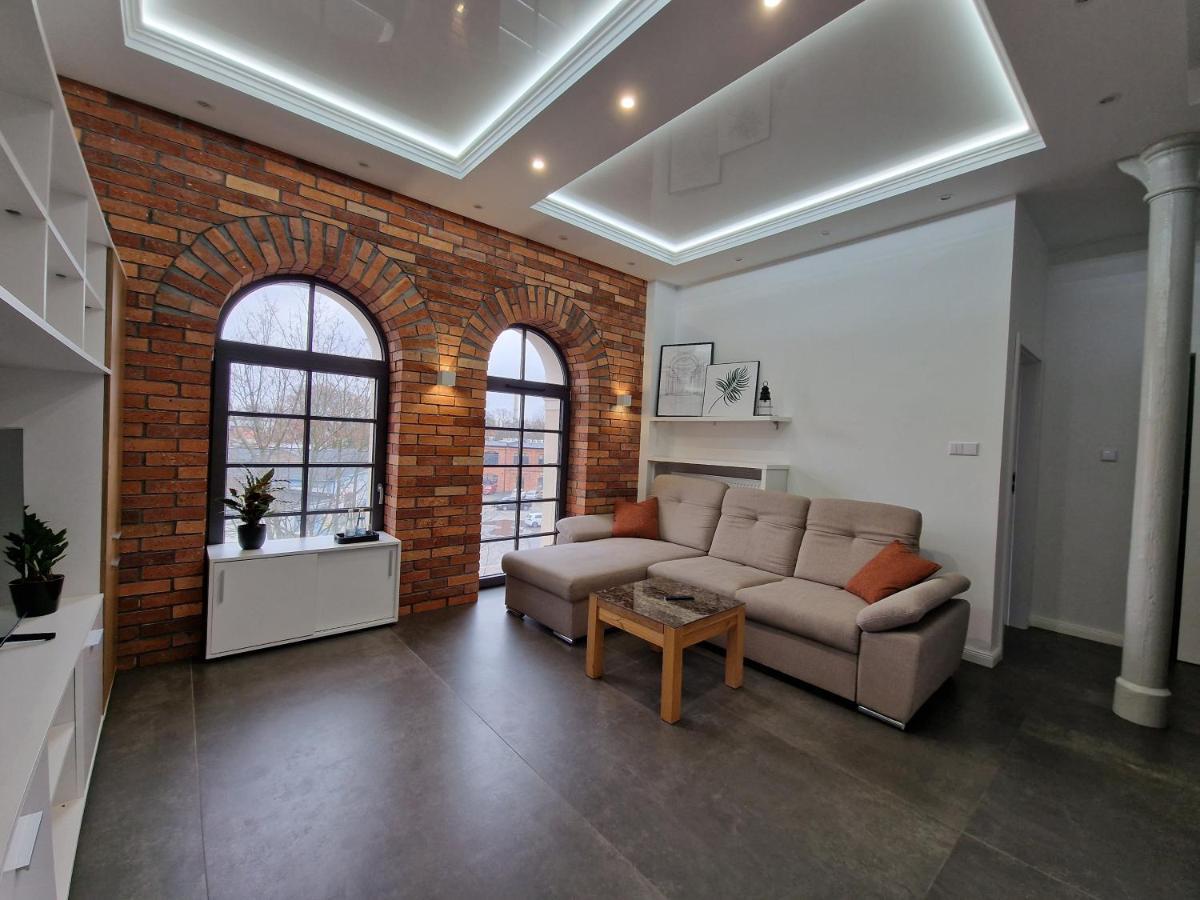 Microhotels Fabryczna 17 지엘로나구라 외부 사진