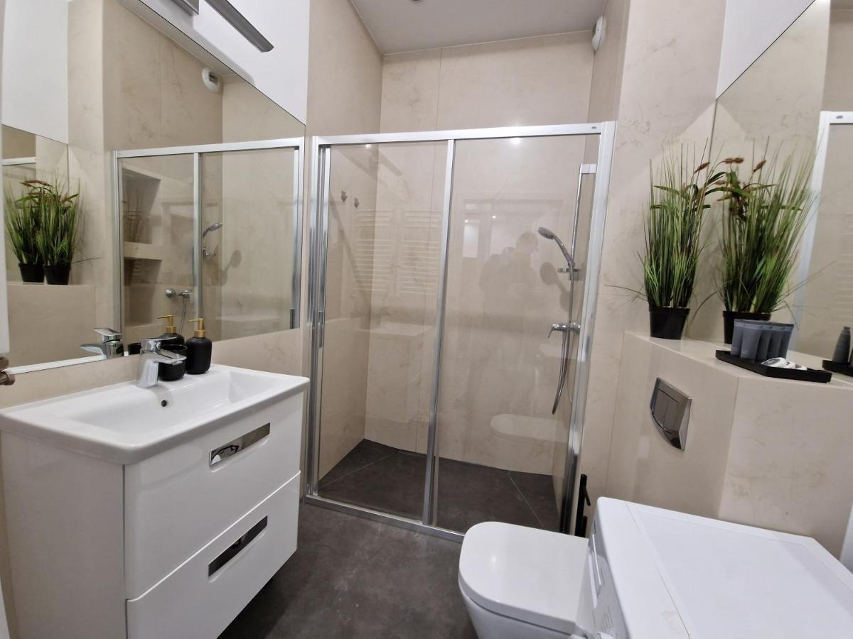 Microhotels Fabryczna 17 지엘로나구라 외부 사진
